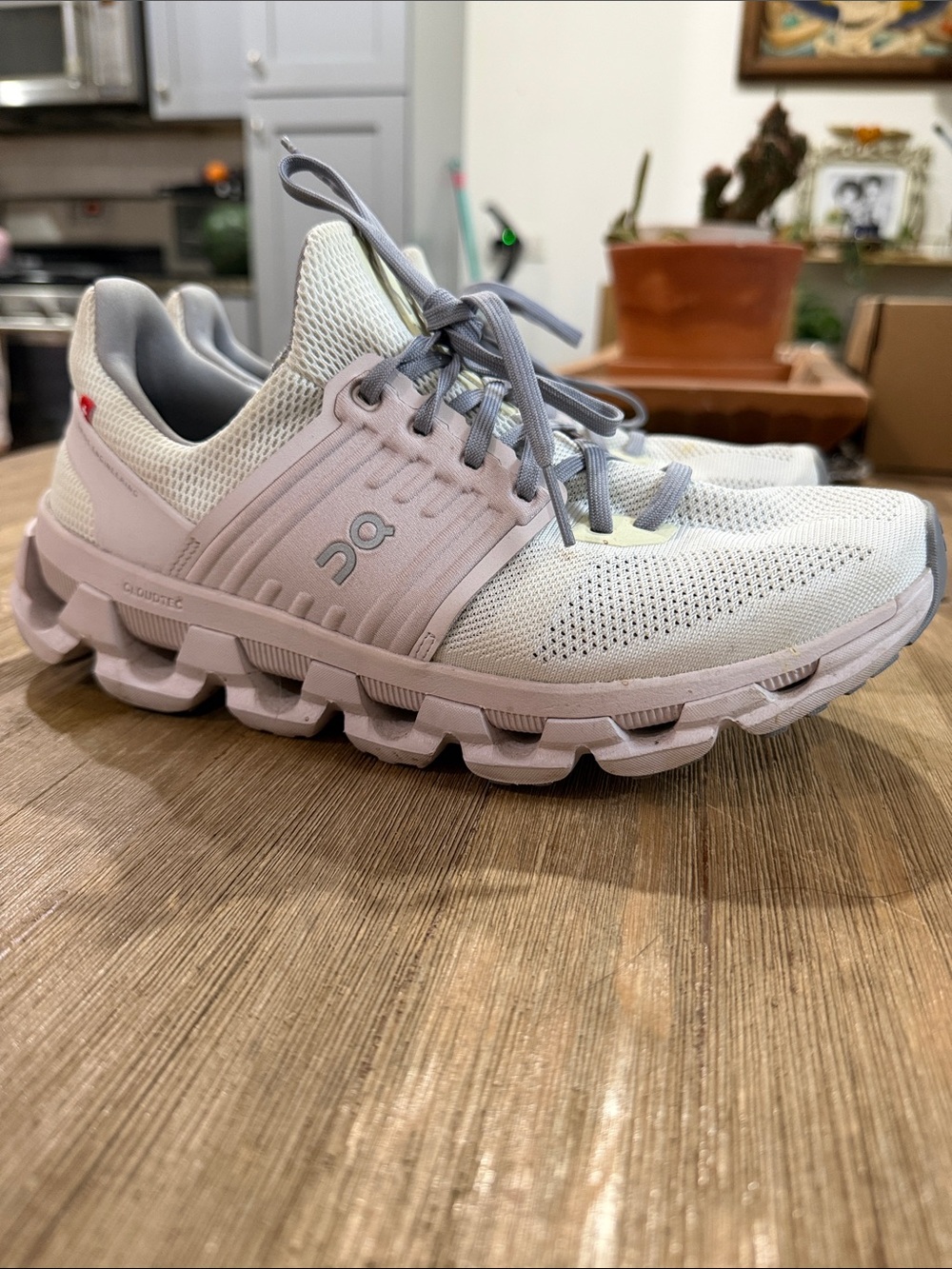 DQ Running Cloudswift Women's Running Shoes - Pale Pink/Gray